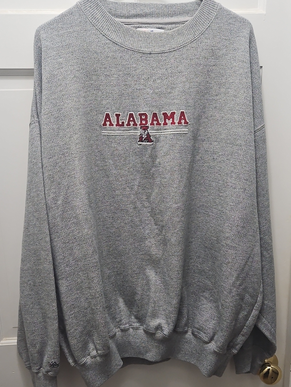 Vintage XL Majestic Gray Crewneck Sweatshirt with Crimson Alabama Logo